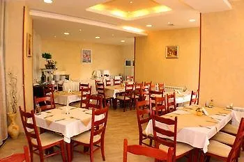Dafovska 3*